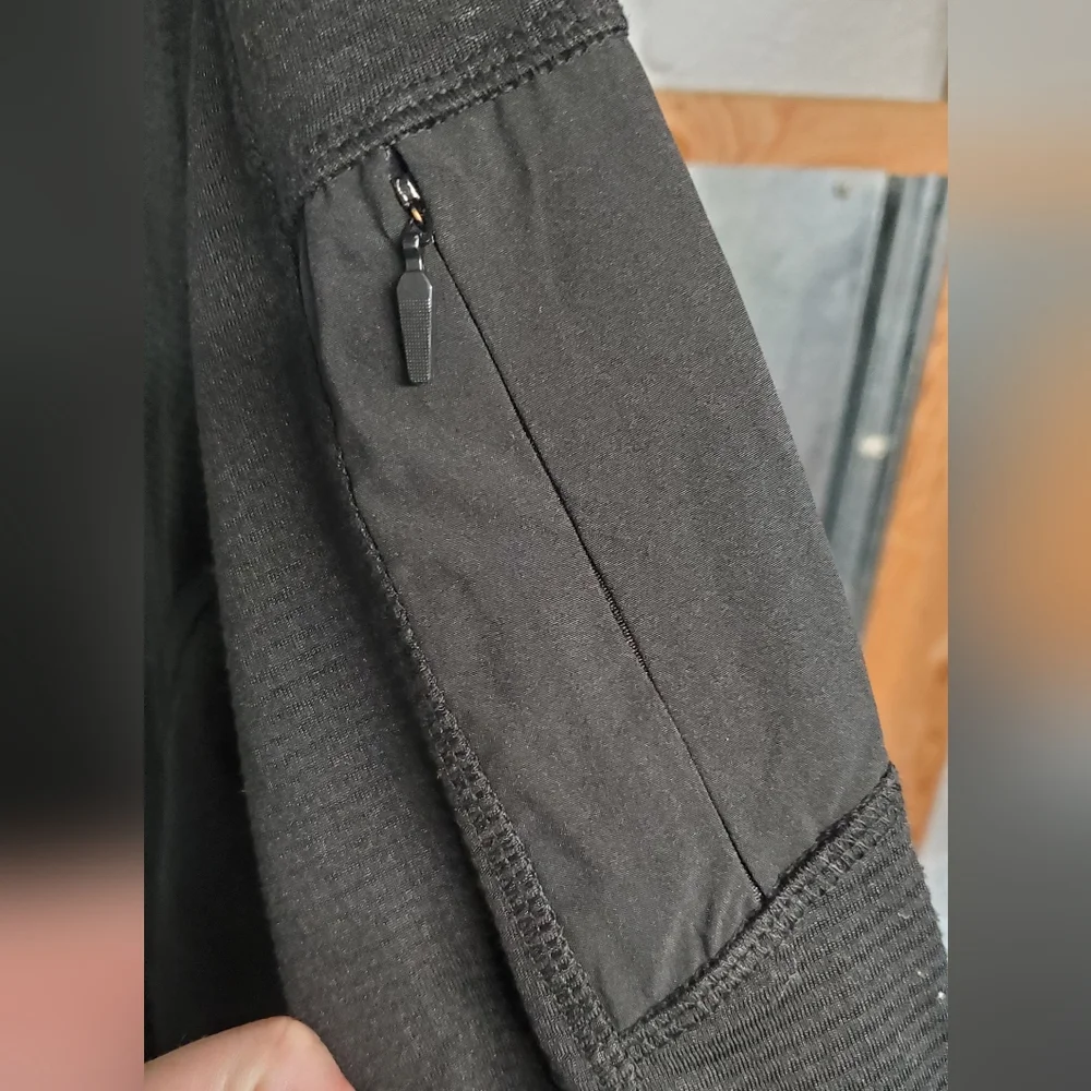 Hind pullover - Picture 3 of 6